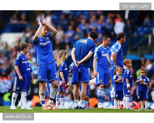 切尔西阵容豪华却体系混乱，问题逐步反映在战绩与稳定性上